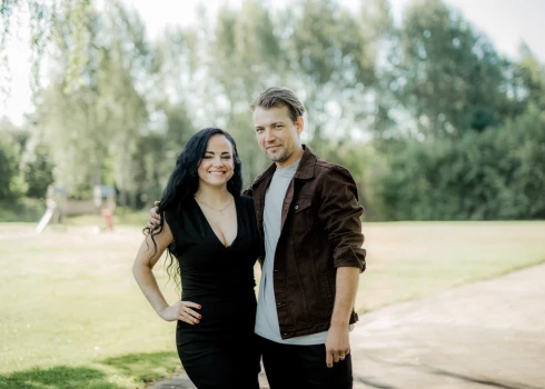 Pie skatītājiem nonāks jauns seriāls “Ķīlnieki”.