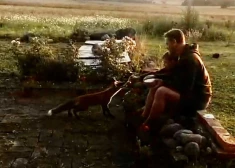 "Trauksmes signāli" nāca no putniem. Ko tādu savā sētā meditācijas meistars un dziednieks Juris Bērzkalns negaidīja. FOTO; VIDEO