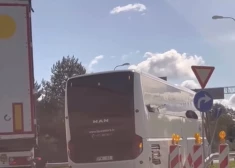 Uz Bauskas šosejas notikusi divu autobusu sadursme