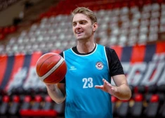 Rolands Freimanis pārcelsies uz bagāto Kataru, "Ventspilī" paliks latviešu aizsargs
