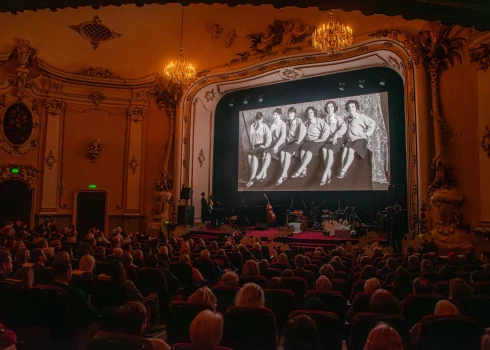 Par godu kino sezonas atklāšanai, “Splendid Palace” šajā dienā būs sagatavojis apmeklētājiem arī citus maģiskus pārsteigumus. 