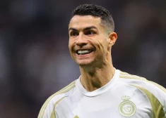 Kas par gredzenu! Saderinājies pasaules futbola superzvaigzne Krištianu Ronaldu
