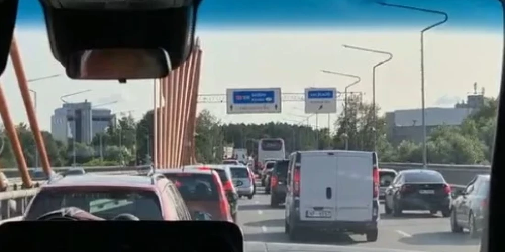 Пробка на Южном мосту.