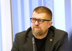 Первый депутат, отправленный на проверку госязыка, уходит из Сейма