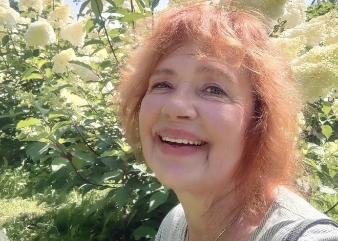 Regīna Devīte dodas sēņu medībās ar fotografēšanu