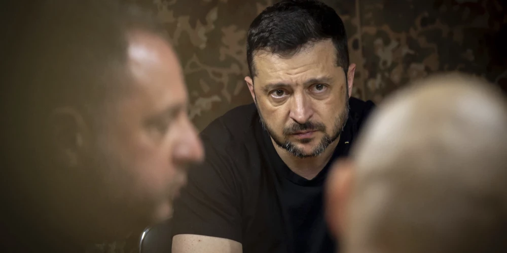 Uzmanība tiek pievērsta arī citiem frontes virzieniem, norādīja Ukrainas prezidents.