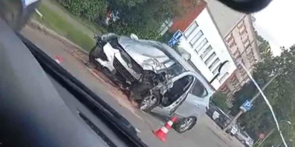 От машины ничего не осталось.