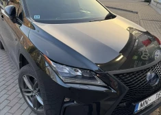 Liepājā nozagts smalks “Lexus” spēkrats - īpašnieks lūdz līdzcilvēku palīdzību auto atrašanā