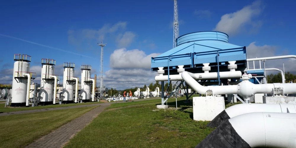 Инчукалнское газохранилище заполнено частично.