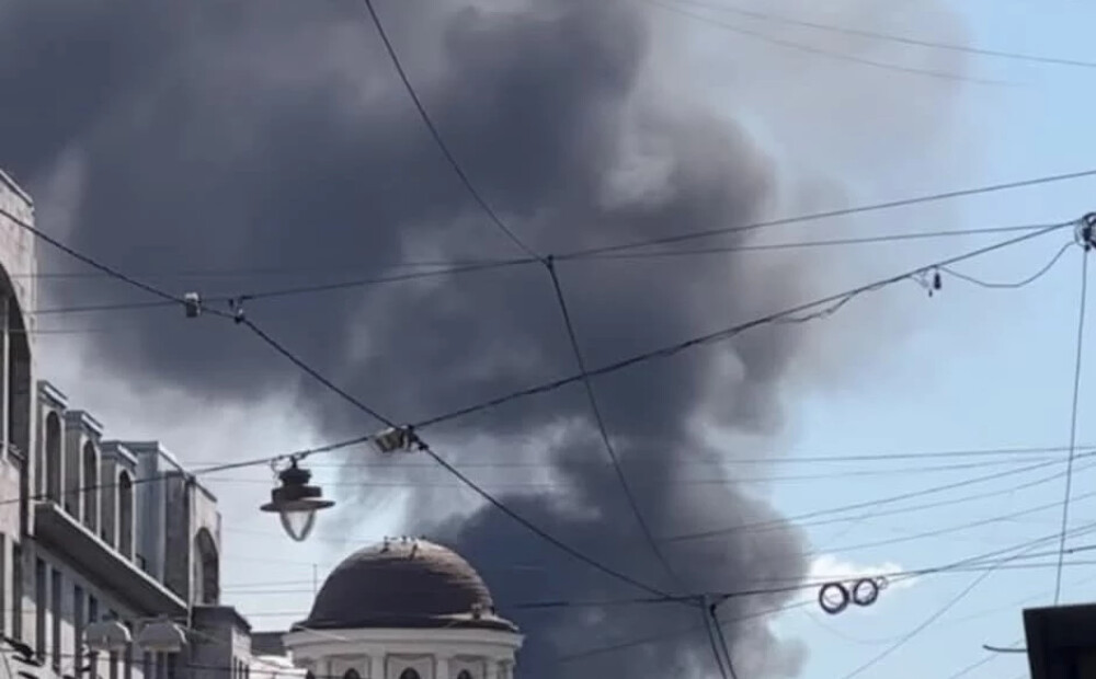 Valmieras ielā Rīgā izcēlies paaugstinātas bīstamības ugunsgrēks