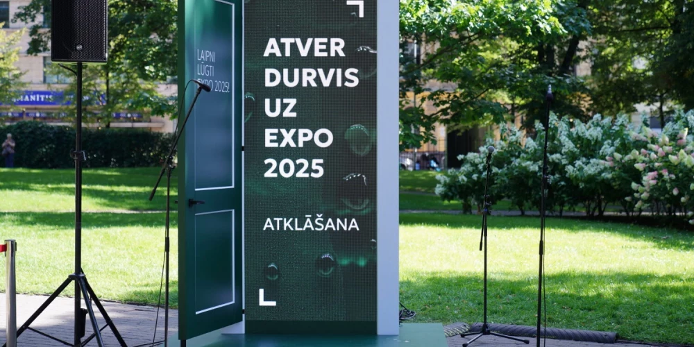 Rīgā atklāj digitālo instalāciju, kas nodrošina saikni starp Latviju un Japānu.