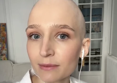 Drosmīgā Merlina ir atklāta tajā, kas ar viņu noticis.