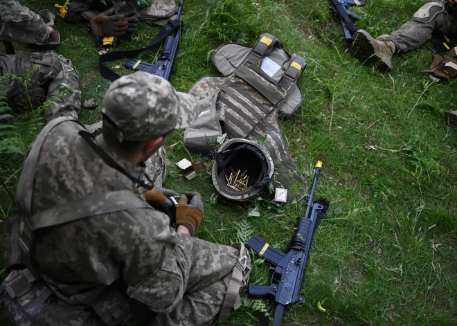 Vācija un sabiedrotie piegādās Ukrainai militāro palīdzību 500 miljonu dolāru vērtībā