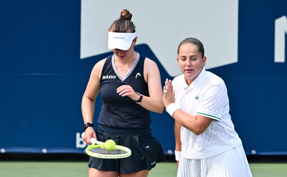 Aļona Ostapenko iekļūst prestižā Sinsinati dubultspēļu turnīra ceturtdaļfinālā