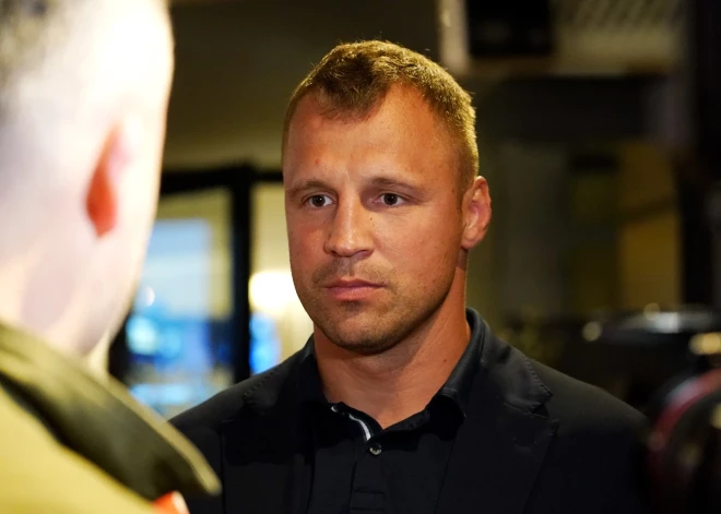 Майрис Бриедис в Рижской думе покинул фракцию партии "За стабильность"