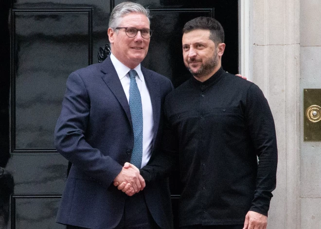 Zelenskis:"Šodien ar Stārmeru apspriedām drošības garantijas, kas varētu padarīt mieru tiešām noturīgu"