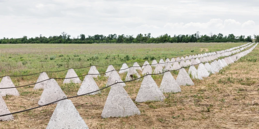 Цель строительства оборонительных сооружений на границе — сдержать, остановить и при необходимости ликвидировать агрессора.