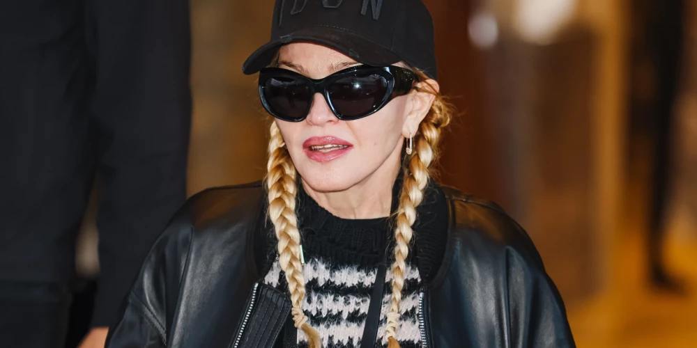 Madonna šo lūgumu izteikusi sava dēla dzimšanas dienā.