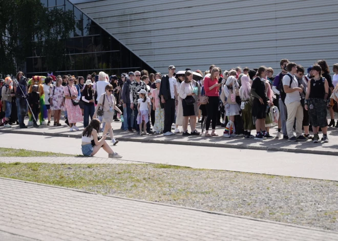 "UniCon 2025" ikviens popkultūras un giku pasaules cienītājs atradīs sev ko aizraujošu — sākot no sacensībām un šoviem līdz tirgotāju stendiem, izstādēm un jauniem draugiem.