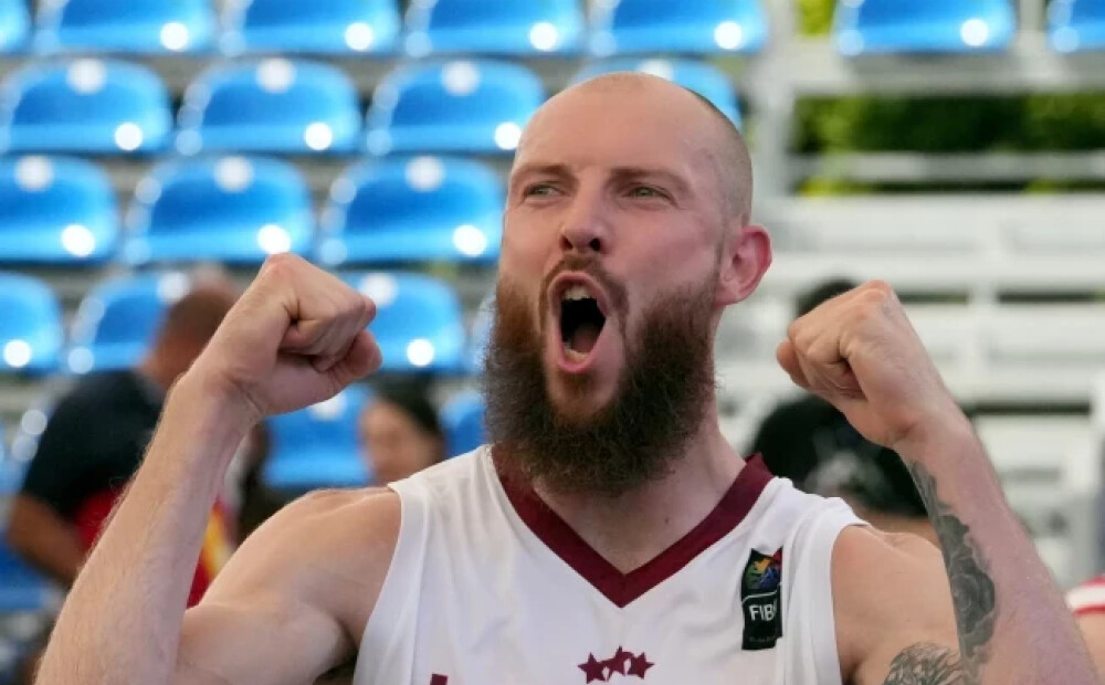 "Krastu mača" tālmetienu konkursā visiem "pogas izgriež" Apsītis