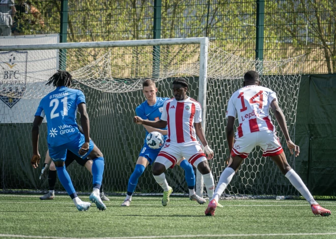 "Liepājas" futbolisti kļūst par pirmajiem Latvijas kausa pusfinālistiem, uzvarot Daugavpili