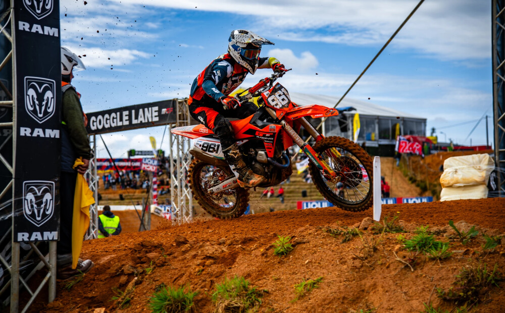 Jonass pēc traumas atgriežas sacensībās, Zviedrijā kvalifikācijā finišē devītais