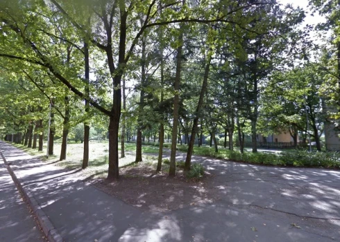 В Риге могут застроить зеленый сквер возле парка Аркадия.