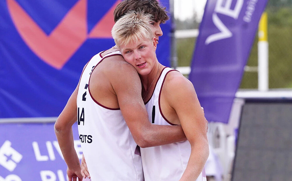 Fokerots/Bulgačs Eiropas U-22 čempionātā pludmales volejbolā cīnīsies par zelta medaļām