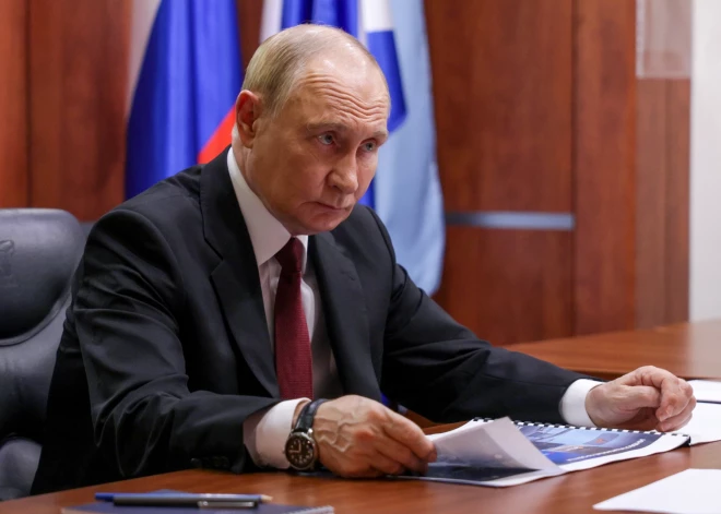 Putins sarunās ar Trampu piekritis drošības garantijām Ukrainai