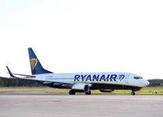 Драка в самолете Ryanair: спор из-за плачущего ребенка закончился вмешательством полиции