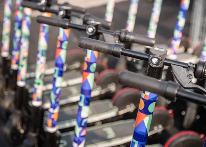 Один из операторов аренды электросамокатов прекращает работу в Риге