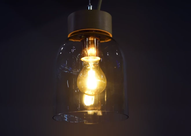 Elektrības cenas Baltijā strauji pieaug vēja staciju izstrādes krituma dēļ