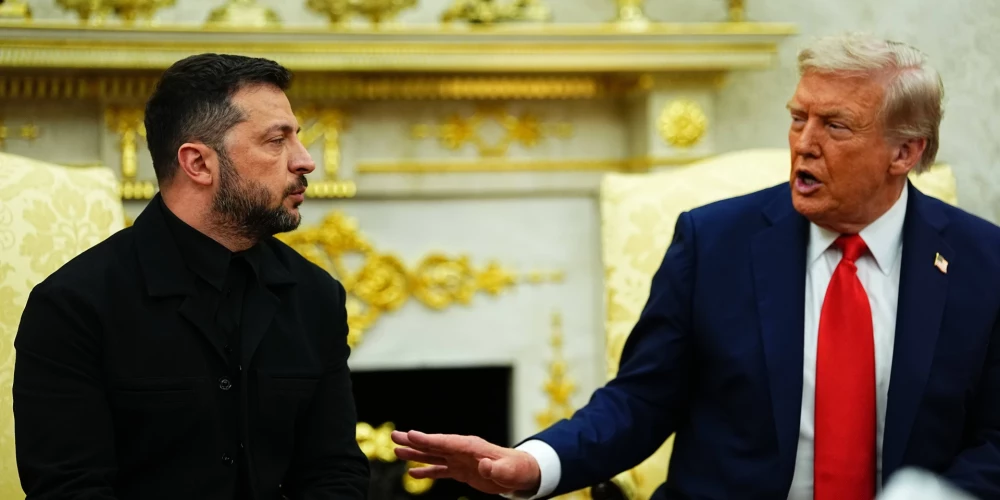 Ukrainas prezidents Volodimirs Zelenskis nodeva ASV prezidentam Donaldam Trampam savas sievas Olenas vēstuli ASV pirmajai lēdijai Melānijai Trampai.