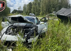 В Ропажском крае мужчина устроил аварию, а потом сбежал, оставив в машине своих детей