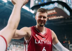Latvijas basketbola izlasei Atēnās superzvaigznes Adetokunbo un Grieķijas pārbaudījums