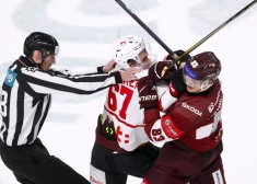 Paziņota Latvijas hokeja izlases pirmā pretiniece 2026.gada pasaules čempionātā Šveicē: vētraina reakcija tribīnēs garantēta