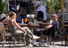 Правительство поддержало спорные изменения в законе о труде, касающиеся оплаты сверхурочной работы