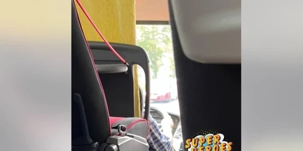 В автобусе из Сигулды в Ригу женщина стала свидетельницей того, как водитель принял смелое и трогательное решение.
