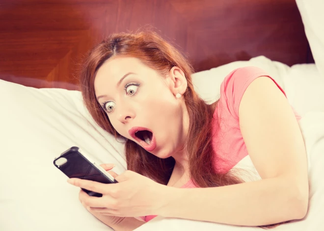 Действительно ли смартфоны нас "подслушивают и "продают" рекламодателям? Объясняет эксперт по кибербезопасности