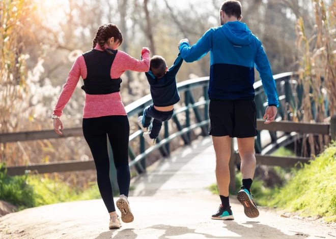 Работающим родителям - больше поддержки: Минблаг настаивает на сохранении повышенного пособия