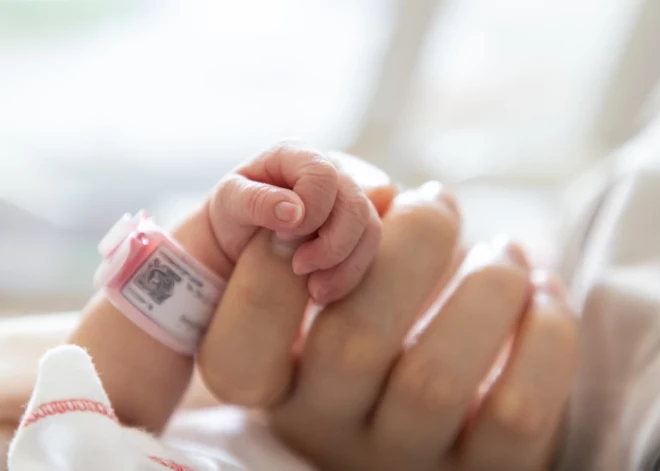 Viss, kas jāzina par izmaiņām, kas attiecas uz pabalstu piešķiršanu jaundzimušo vecākiem Rīgā