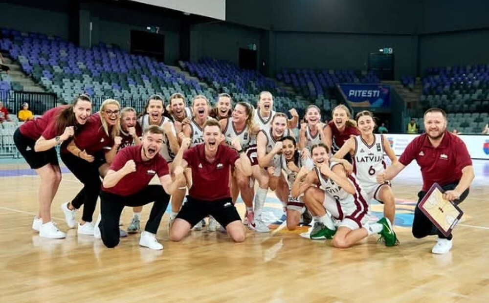 Latvijas jaunās basketbolistes sasniedz Eiropas U-16 čempionāta pusfinālu un cīnīsies par medaļām