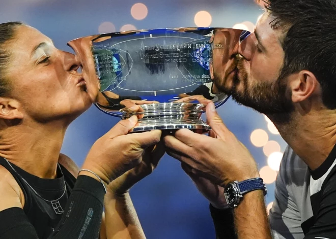 Itāļi Errāni un Vavasori uzvar "US Open" jaukto dubultspēļu turnīrā