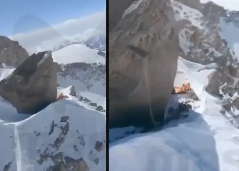 Несколько дней назад дрон зафиксировал, что альпинистка еще жива, однако суровые условия — мороз до −26, снегопады и сильный ветер — сорвали все попытки спасения.