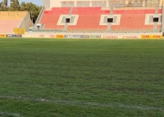 VIDEO: izskatās kā kartupeļu laukā! RFS svarīgā spēle Maltā jāaizvada zemas kvalitātes stadionā