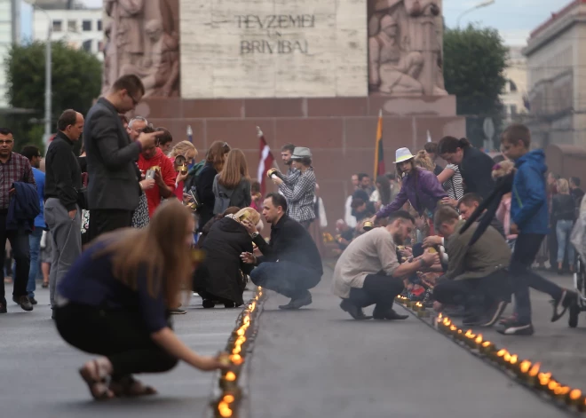 В честь годовщины Балтийского пути Нацобъединение проведет акцию "Балтийский огненный путь"