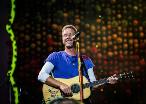 "Coldplay" solists Kriss Mārtins.
