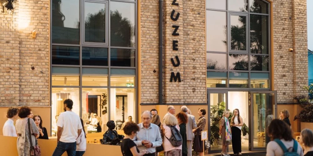 Sinfonietta Rīga un Zuzeum aicina uz kamermūzikas vakariem mākslas centra Lielajā zālē.