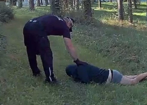Ādažu novada pašvaldības policistiem samērā bieži nākas modināt personas, kuras miega baudīšanai izvēlējušās sabiedriskās vietas.