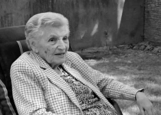 Mūžībā devusies literatūrzinātniece Vera Vāvere